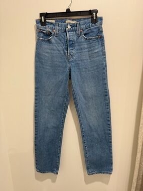 Levi’s Wedgie Straight Jeans Medium Wash High Rise Straight Leg Size 26